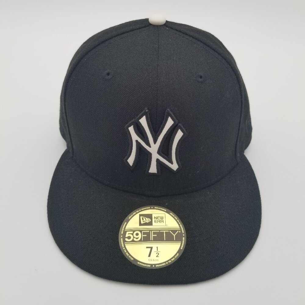 New York Yankees Black Fitted 7 1/2 Baseball Hat 59Fifty New Era MLB